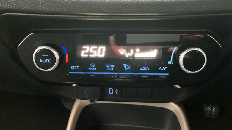 Toyota Aygo X 1.0 VVT-i Edge 5dr Petrol Hatchback